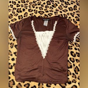 Brown coquette white lace and a rose in the middle